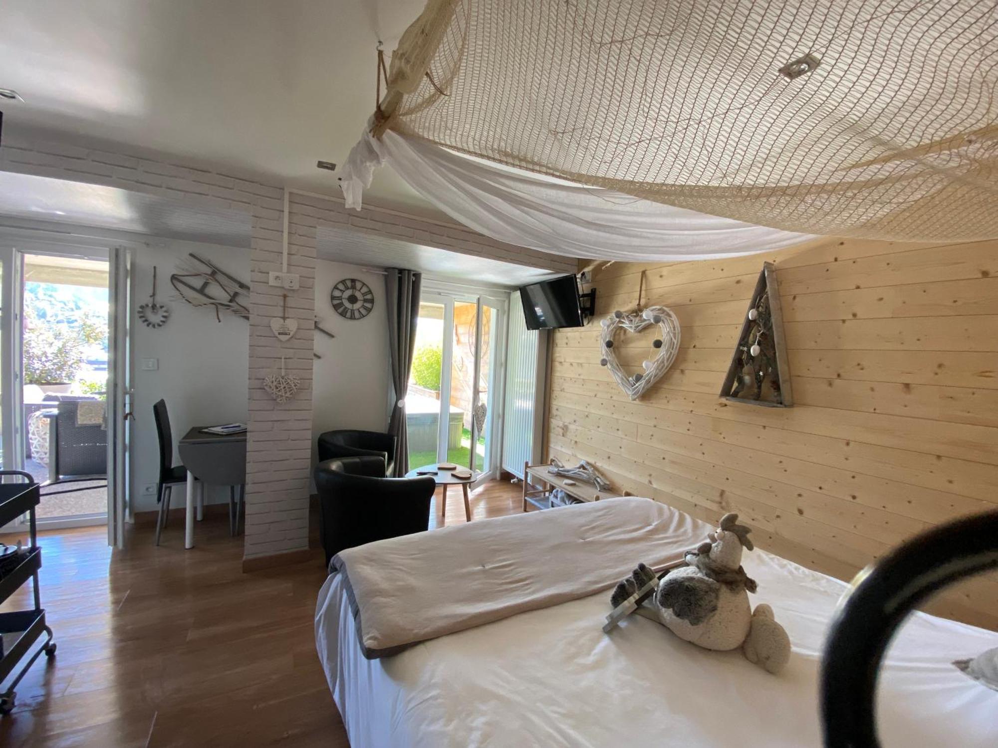 Au Nid Cosy D'Isa A Gerardmer Vosges - Spas Privatifs Exterior photo
